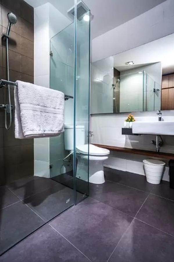 Hotel Zen Premium Sampoerna Strategic Square Giacarta Esterno foto