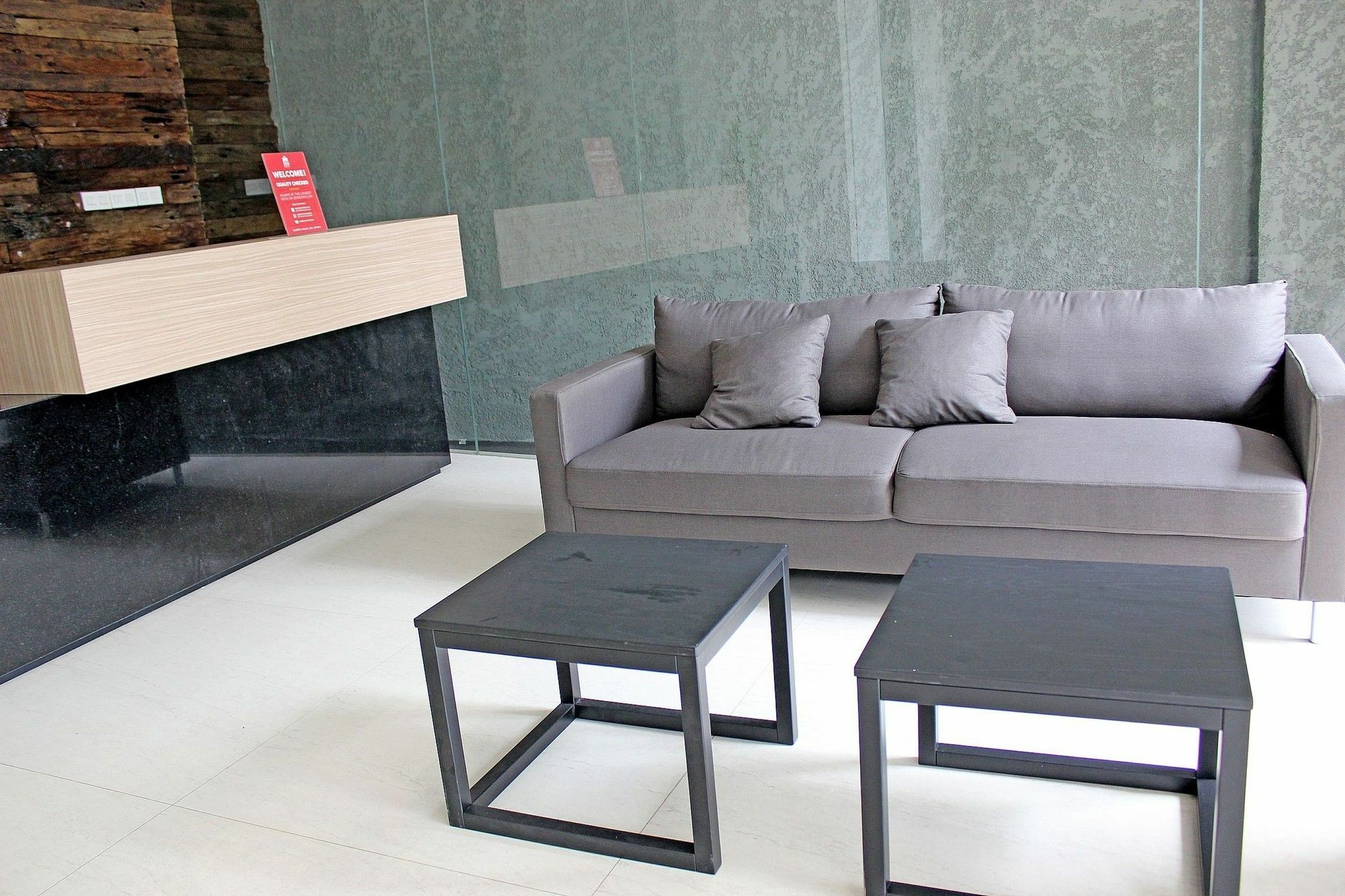 Hotel Zen Premium Sampoerna Strategic Square Giacarta Esterno foto
